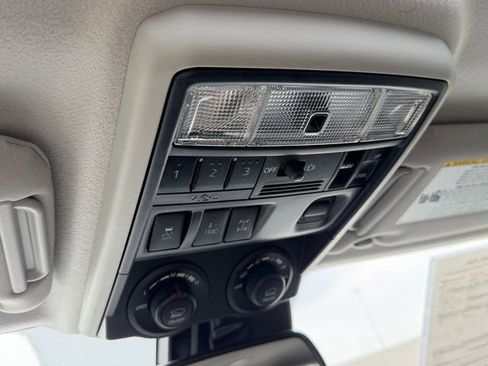 Used 2022 Toyota 4Runner TRD Off-Road Premium w/ Moonroof Package AWD/4WD image 26