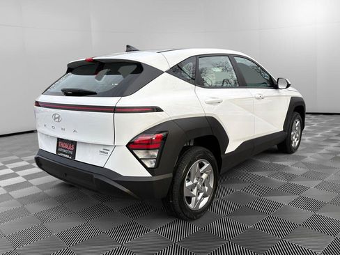 New 2026 Hyundai Kona SE image 7