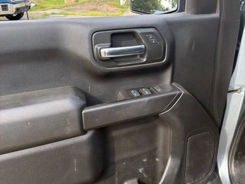 Used 2019 GMC Sierra 1500 4x4 Crew Cab image 10