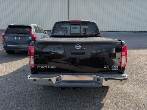 Used 2019 Nissan Frontier SV w/ Value Truck Package image 7