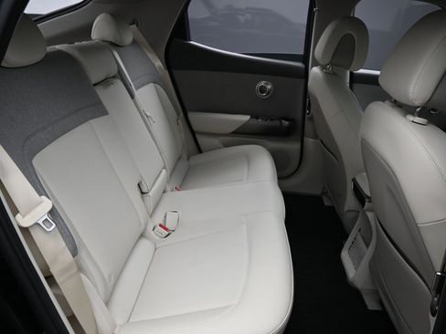 Used 2024 Genesis GV60 RWD image 34