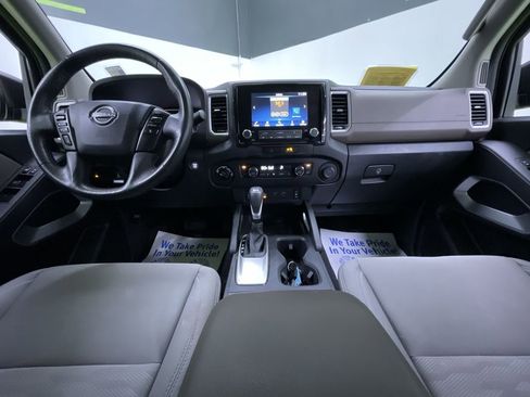 Used 2022 Nissan Frontier SV image 17