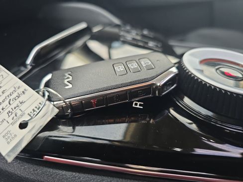 Used 2025 Kia Sportage SX Prestige image 38