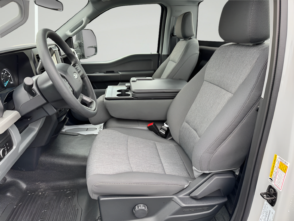 Used 2025 Ford F350 XL w/ 360-Degree Camera Package RWD image 13