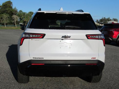 Used 2026 Chevrolet Equinox RS w/ Convenience Package III FWD image 5