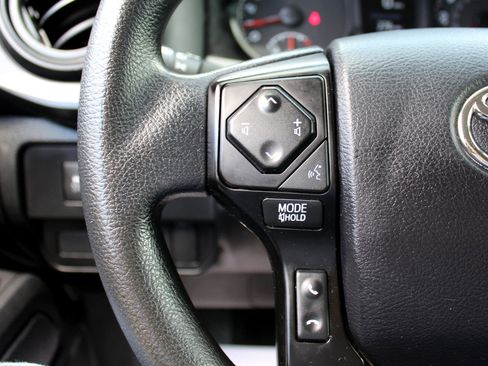 Used 2022 Toyota Tacoma SR image 23