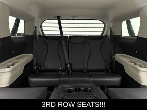 Used 2024 Kia Carnival LX FWD image 10