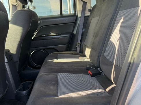 Used 2016 Jeep Patriot Latitude image 13