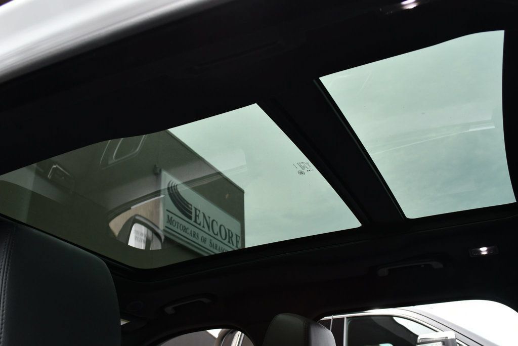 Used 2025 Land Rover Range Rover Velar Dynamic SE AWD/4WD image 68