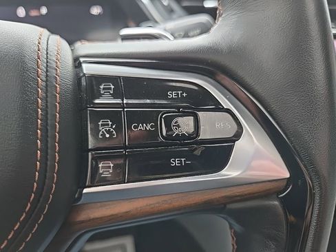 Used 2021 Jeep Grand Cherokee L Summit w/ Advanced Protech Group IV AWD/4WD image 47