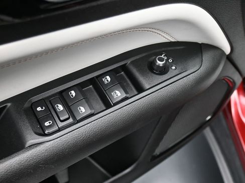 Certified 2022 Jeep Compass Limited image 10