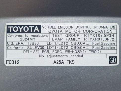 Used 2024 Toyota RAV4 XLE FWD image 21