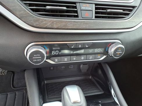 Certified 2025 Nissan Altima 2.5 SL AWD/4WD image 10