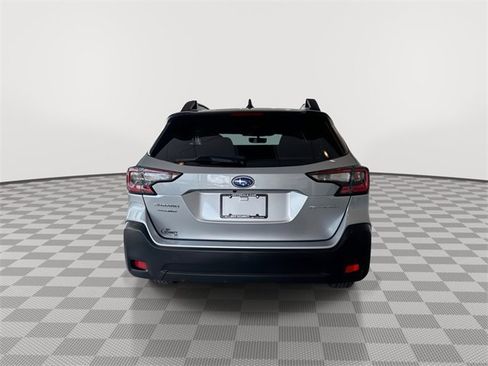 Used 2023 Subaru Outback Premium image 10