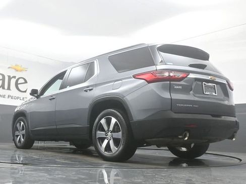 Used 2021 Chevrolet Traverse LT w/ LT Premium Package AWD/4WD image 5