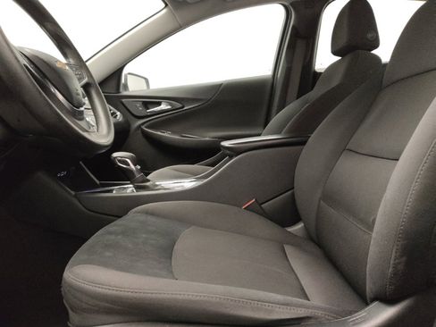 Used 2021 Chevrolet Malibu LT FWD image 17