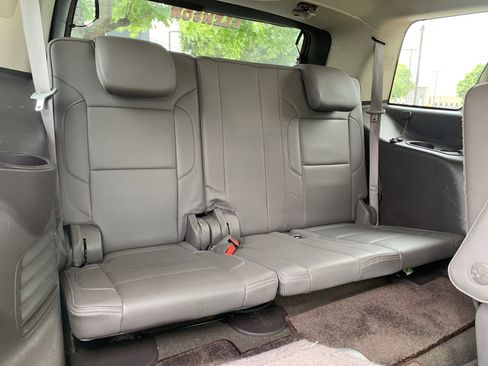 Used 2015 GMC Yukon Denali w/ Premium Package AWD/4WD image 29