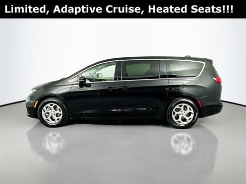 Used 2024 Chrysler Pacifica Limited image 5