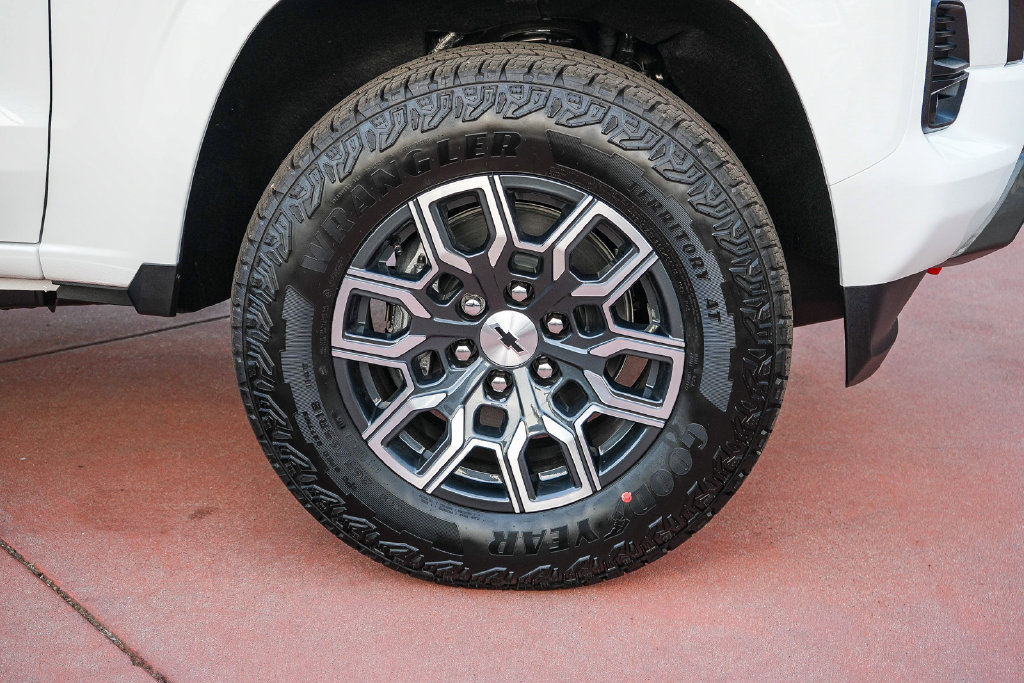 New 2026 Chevrolet Colorado Z71 w/ Technology Package AWD/4WD image 10