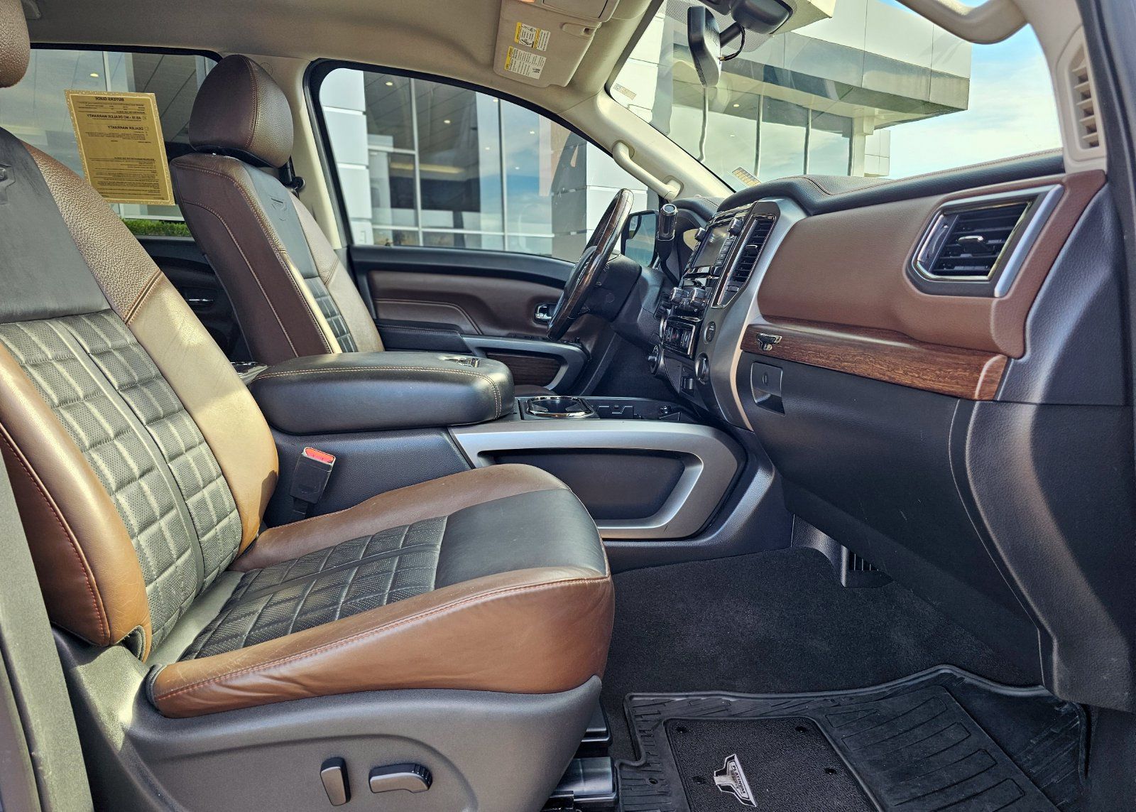 Used 2019 Nissan Titan Platinum Reserve w/ Platinum Utility Package AWD/4WD image 29