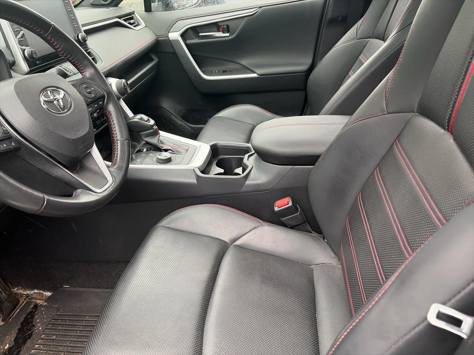 Used 2021 Toyota RAV4 XSE w/ Premium Package AWD/4WD image 7