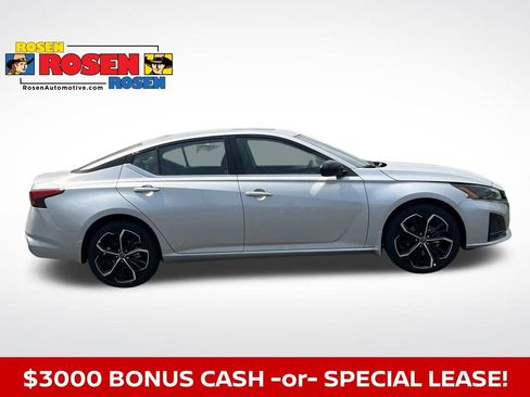 New 2025 Nissan Altima 2.5 SR w/ SR Premium Package image 6