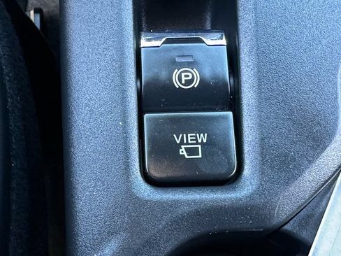 Used 2025 Subaru Forester Touring AWD/4WD image 28