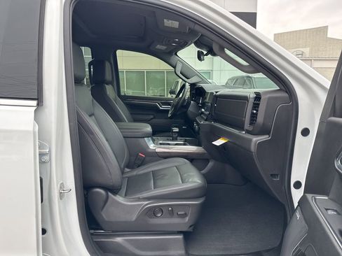 Used 2024 Chevrolet Silverado 1500 LTZ image 18