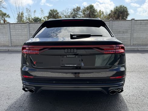 Used 2023 Audi SQ8 Prestige image 11