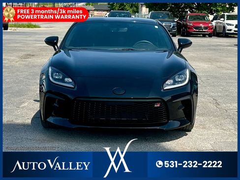 Used 2025 Toyota GR86 Premium w/ ALL Weather Mat Package (TMS) RWD image 2
