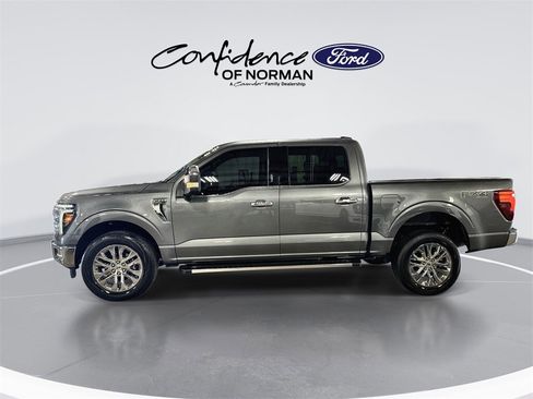 Used 2024 Ford F150 Lariat w/ FX4 Off-Road Package image 5
