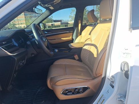 Used 2023 Jeep Grand Cherokee L Summit w/ High Altitude Package image 26