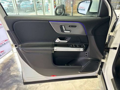 Used 2023 Mercedes-Benz EQB 300 4MATIC w/ Driver Assistance Package image 30