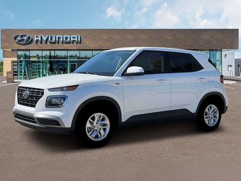 New 2026 Hyundai Venue SE FWD image 2