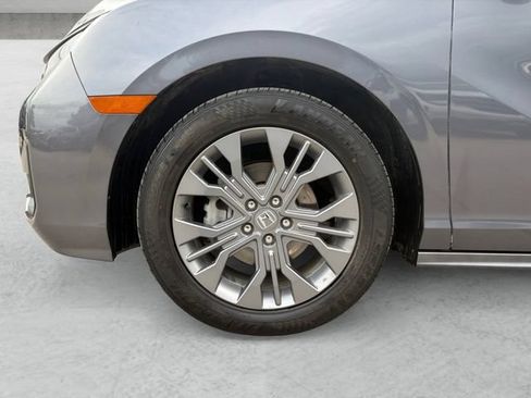 Used 2025 Honda Odyssey Touring image 23