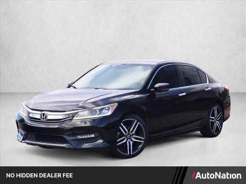 Used 2017 Honda Accord Sport image 1