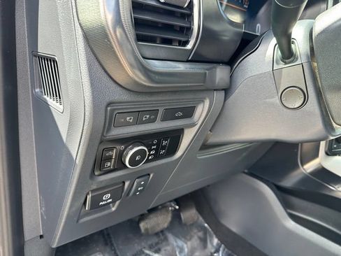 Used 2024 Ford F150 Platinum AWD/4WD image 18