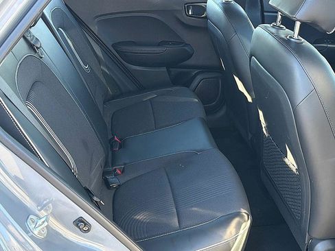 Used 2022 Hyundai Venue Limited w/ Cargo Package image 22