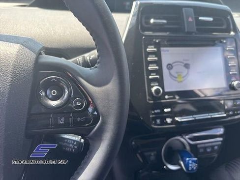 Used 2022 Toyota Prius Prime LE FWD image 30