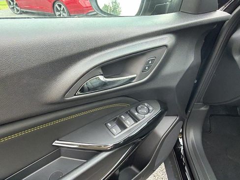 New 2026 Chevrolet Trax ACTIV w/ Sunroof Package FWD image 16