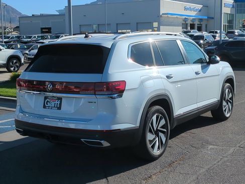 New 2026 Volkswagen Atlas SEL image 3
