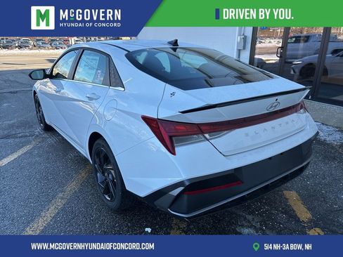 New 2026 Hyundai Elantra SEL Sport Premium FWD image 2