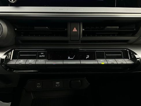 New 2026 Toyota Prius LE image 23