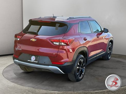 Used 2021 Chevrolet TrailBlazer LT w/ Premium Seating Package image 7