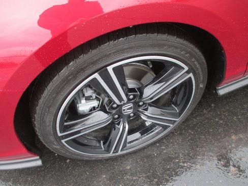 Used 2025 Honda Accord Sport image 10