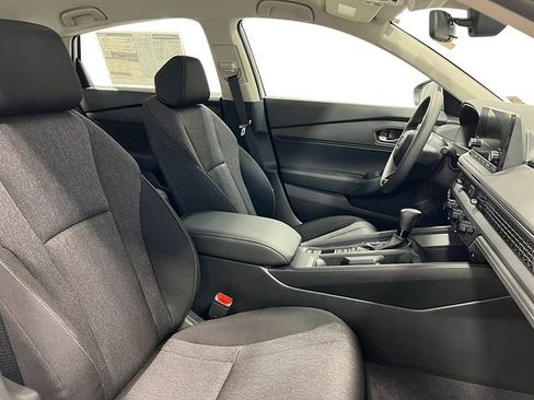 Used 2025 Honda Accord LX image 28