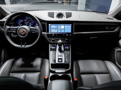 Used 2024 Porsche Macan S AWD/4WD image 19