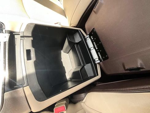 Used 2018 RAM 1500 Laramie Longhorn w/ Longhorn Southfork Package AWD/4WD image 28
