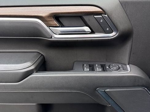 Used 2023 Chevrolet Silverado 1500 RST w/ LPO, Dark Essentials Package image 17