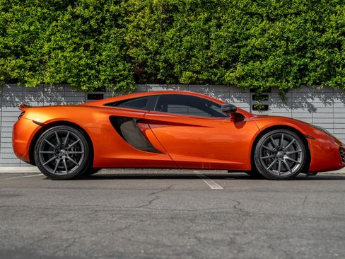 Used 2012 McLaren MP4-12C Coupe image 8
